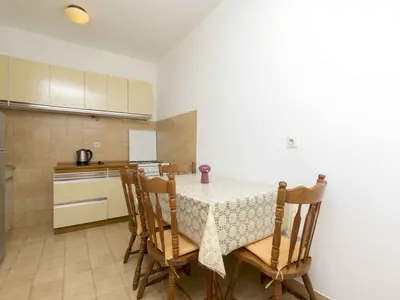 Ferienwohnung für 4 Personen (40 m²) in Stanići 8/10