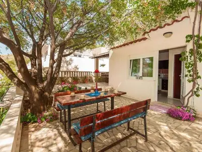 Ferienwohnung für 4 Personen (25 m²) in Stanići 3/10