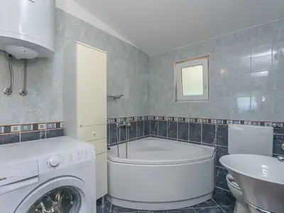 Ferienwohnung für 9 Personen (120 m²) in Omiš 8/10