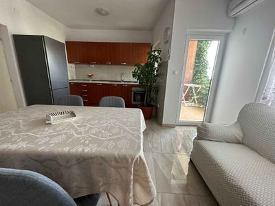 Ferienwohnung für 6 Personen (65 m²) in Omiš 2/10