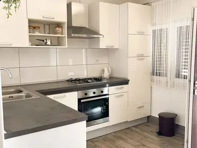 Ferienwohnung für 4 Personen (60 m²) in Stanići 8/10