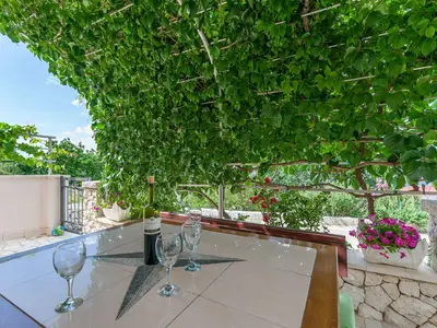 Ferienwohnung für 5 Personen (44 m²) in Stanići 9/10