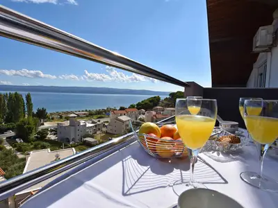Ferienwohnung für 8 Personen (110 m²) in Omiš 2/10