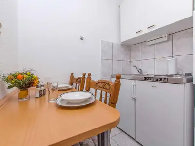 Ferienwohnung für 2 Personen (18 m²) in Omiš 10/10