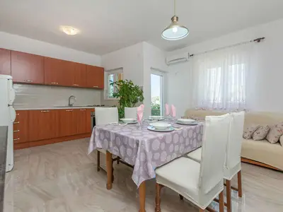 Ferienwohnung für 6 Personen (65 m²) in Omiš 9/10