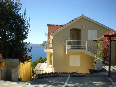 Ferienwohnung für 8 Personen (110 m²) in Omiš 5/10