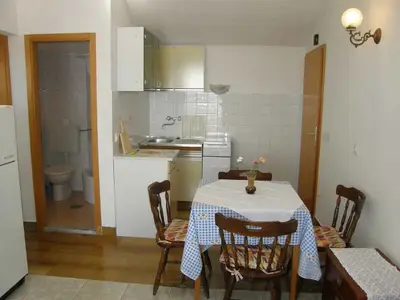 Ferienwohnung für 4 Personen (38 m²) in Stanići 7/10