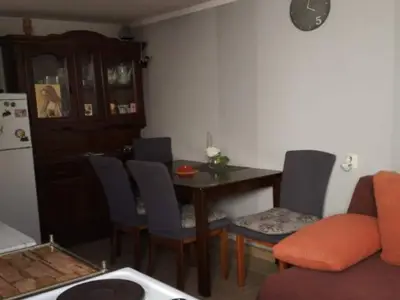 DiningRoom
