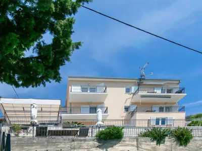 Ferienwohnung für 4 Personen (35 m²) in Stanići 3/10