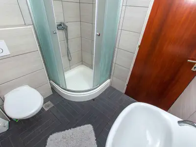 Ferienwohnung für 4 Personen (60 m²) in Stanići 9/10