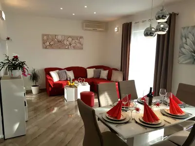 Ferienwohnung für 8 Personen (105 m²) in Stanići 6/10