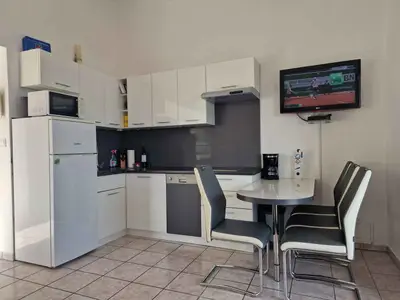 Ferienwohnung für 5 Personen (55 m²) in Stanići 6/10