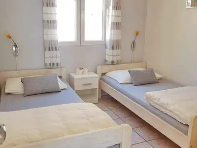 Ferienwohnung für 5 Personen (55 m²) in Stanići 9/10