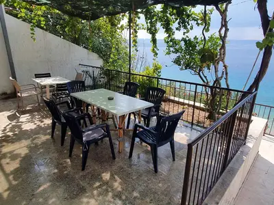 Ferienwohnung für 10 Personen (200 m²) in Stanići 1/10