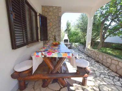 Ferienwohnung für 8 Personen (80 m²) in Omišalj 2/10
