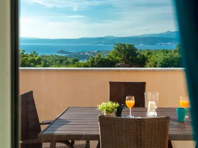 Ferienwohnung für 4 Personen (55 m²) in Omišalj 1/10