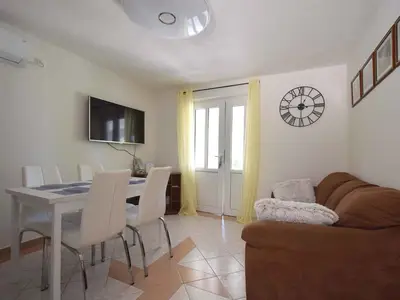 Ferienwohnung für 4 Personen (42 m²) in Omišalj 7/10