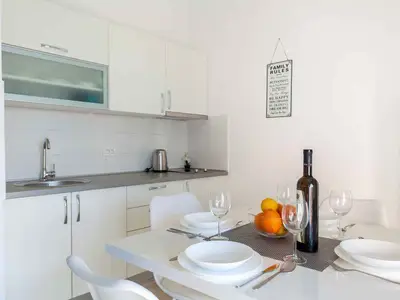 Ferienwohnung für 4 Personen (55 m²) in Omišalj 8/10