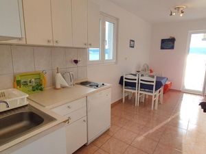 22309055-Ferienwohnung-1-Omiš-300x225-2