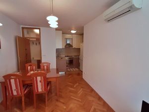 22953445-Ferienwohnung-4-Omiš-300x225-2