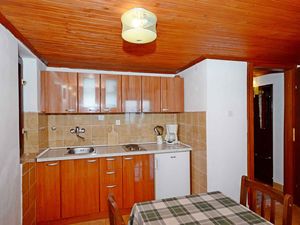 23958359-Ferienwohnung-4-Omiš-300x225-4