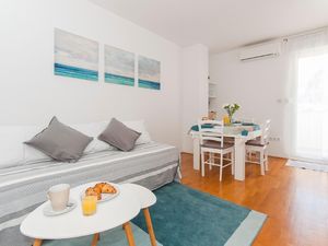 22471199-Ferienwohnung-6-Omiš-300x225-2