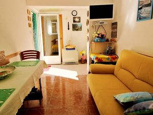 22954915-Ferienwohnung-2-Omiš-300x225-1