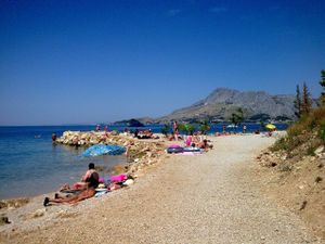 23028141-Ferienwohnung-8-Omiš-300x225-2