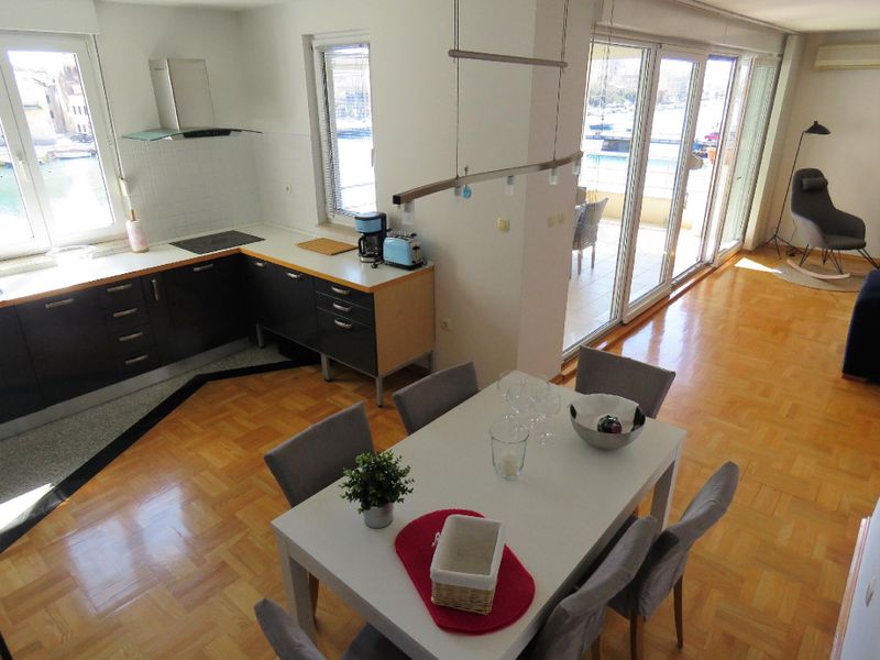 22955093-Ferienwohnung-6-Omiš-800x600-1