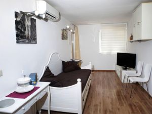 22955167-Ferienwohnung-6-Omiš-300x225-2