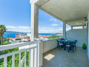 23943537-Ferienwohnung-4-Omiš-300x225-1