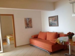 19285797-Ferienwohnung-0-Omiš-300x225-1