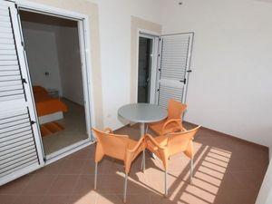 19285797-Ferienwohnung-0-Omiš-300x225-4