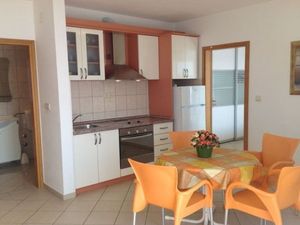 19285794-Ferienwohnung-0-Omiš-300x225-5