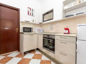 23576724-Ferienwohnung-3-Omiš-300x225-4