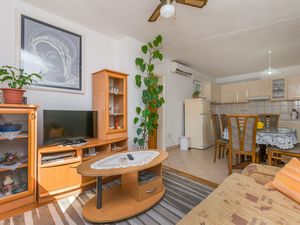 Ferienwohnung für 4 Personen (64 m²) in Omiš