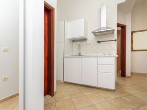 23944275-Ferienwohnung-4-Omiš-300x225-4