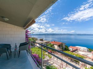 23944454-Ferienwohnung-4-Omiš-300x225-0