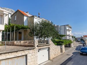 23940065-Ferienwohnung-3-Omiš-300x225-4