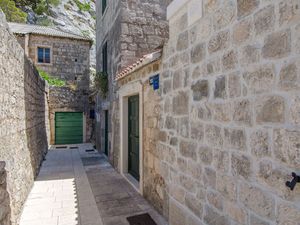 23941858-Ferienwohnung-4-Omiš-300x225-3