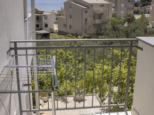 23941886-Ferienwohnung-4-Omiš-300x225-2