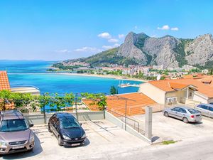 23943648-Ferienwohnung-4-Omiš-300x225-0