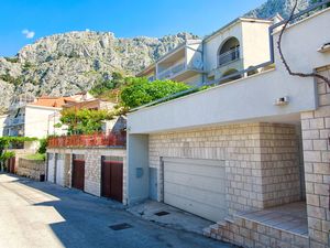 23943648-Ferienwohnung-4-Omiš-300x225-3