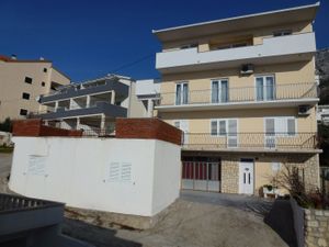 23943940-Ferienwohnung-8-Omiš-300x225-1