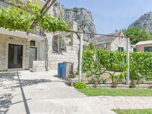 23943423-Ferienwohnung-8-Omiš-300x225-2