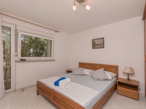 23944147-Ferienwohnung-6-Omiš-300x225-1