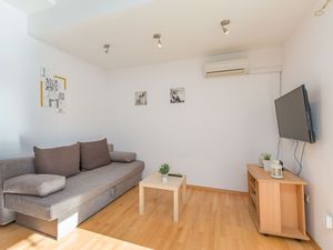 23945726-Ferienwohnung-4-Omiš-300x225-5