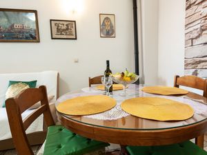 23946491-Ferienwohnung-4-Omiš-300x225-5