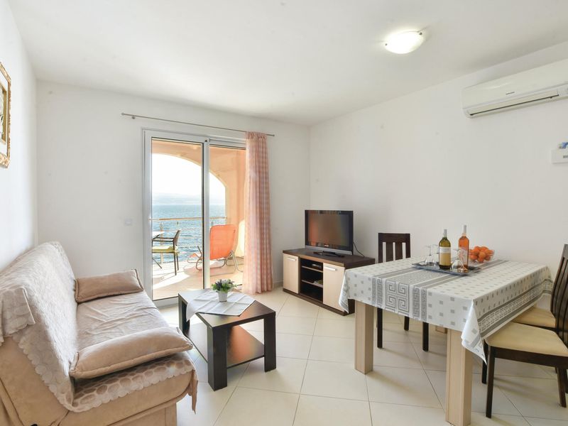 23720431-Ferienwohnung-3-Omiš-800x600-2