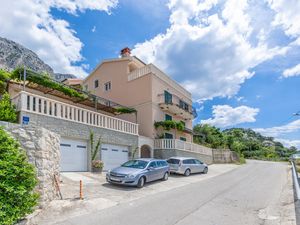 23729953-Ferienwohnung-2-Omiš-300x225-3